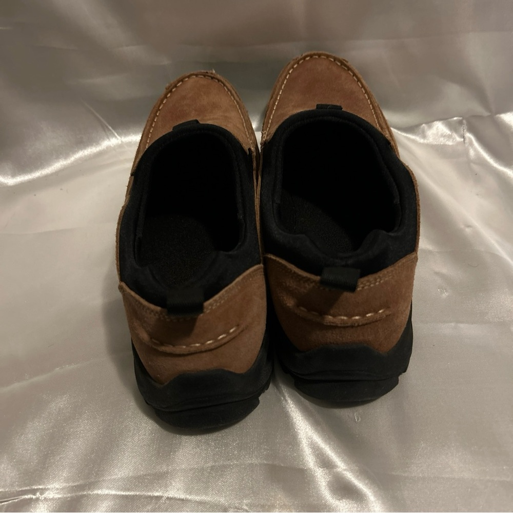 Shoes - Picture 9 of 9